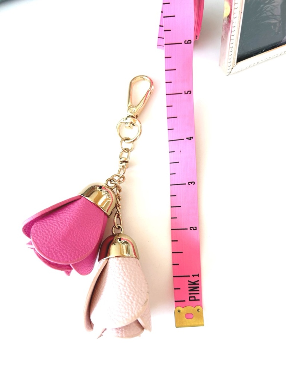 Anthropologie Pink Two-Tone Rose Vegan Leather Keychain Purse Charm - Picture 3 of 4